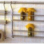 These hanging kitchen shelves are convenient and functional. You can use the same pipe to make a story made by yourself. 