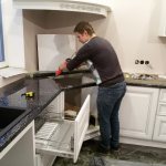 How to fix a countertop in the kitchen