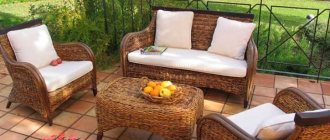 Review of furniture for gazebos, nuances of the right choice