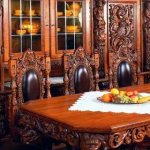 Применение резной мебели в интерьере, разные варианты и их особенности