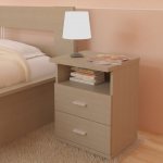 Тумбочки используются для размещения светильника и книги