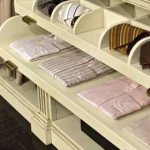 Types of shelves in the dressing room, tips for choosing